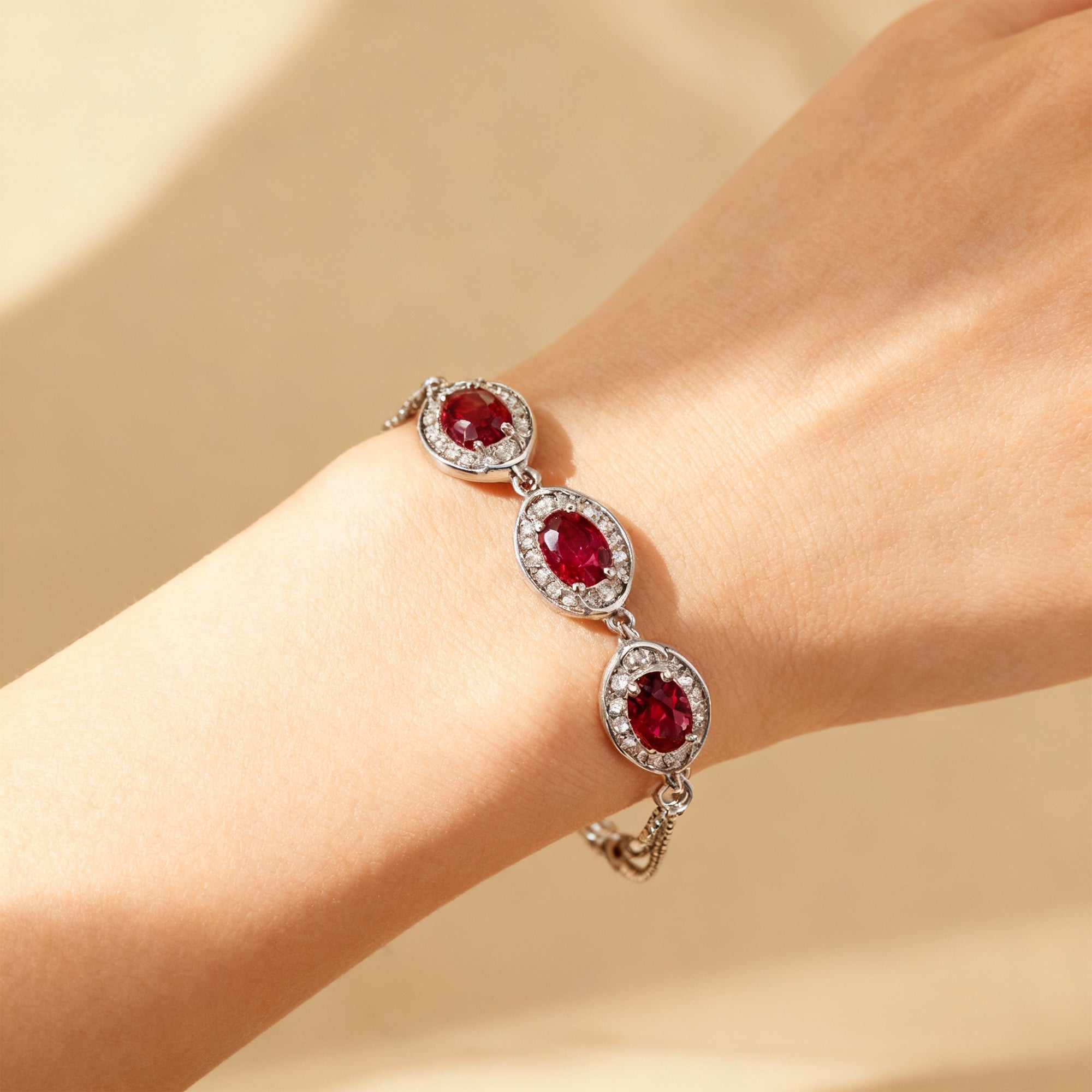 Royal Flame Bracelet - Red Garent