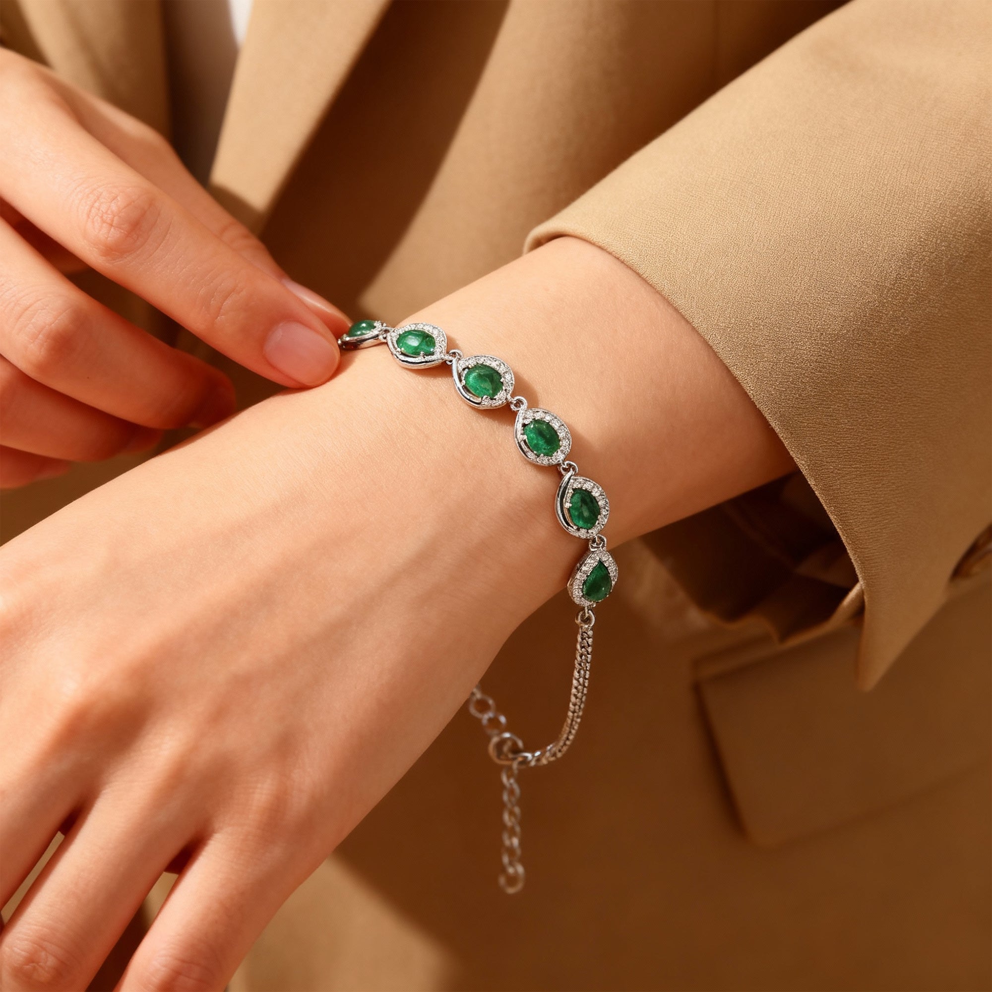 Verdant Touch Bracelet - Green Emerald
