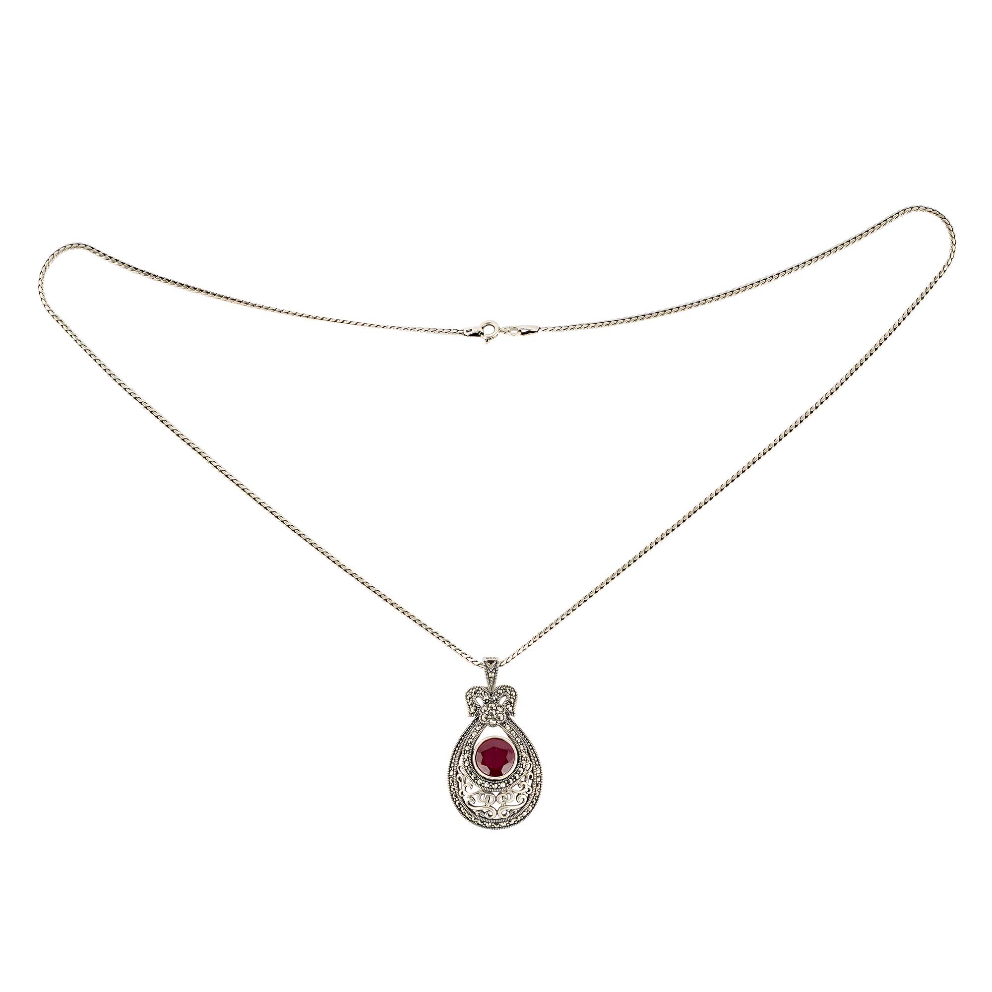 Vintage Royal Necklace - Red Garent