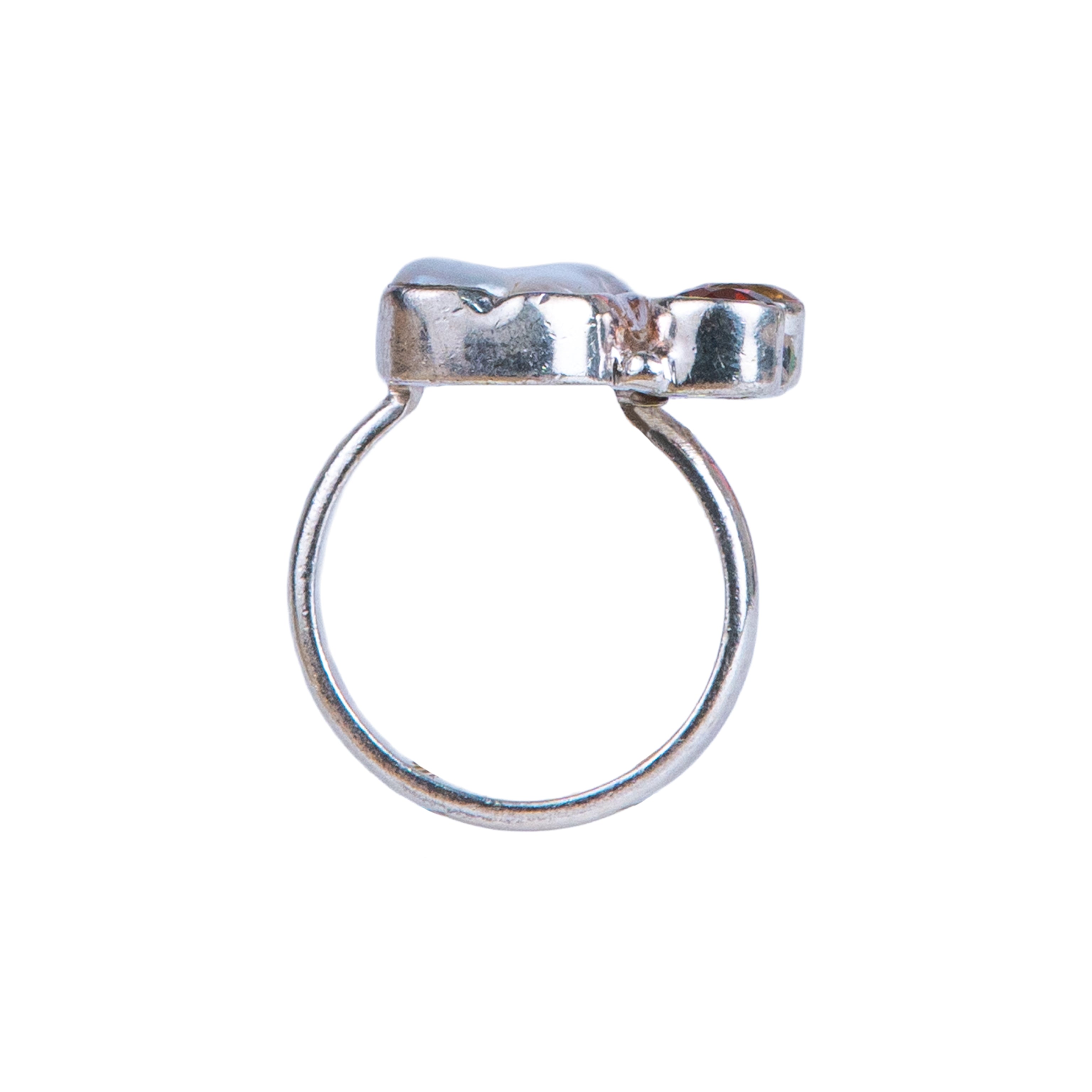 خاتم زهرة الجوهرة - همسات الأحجار