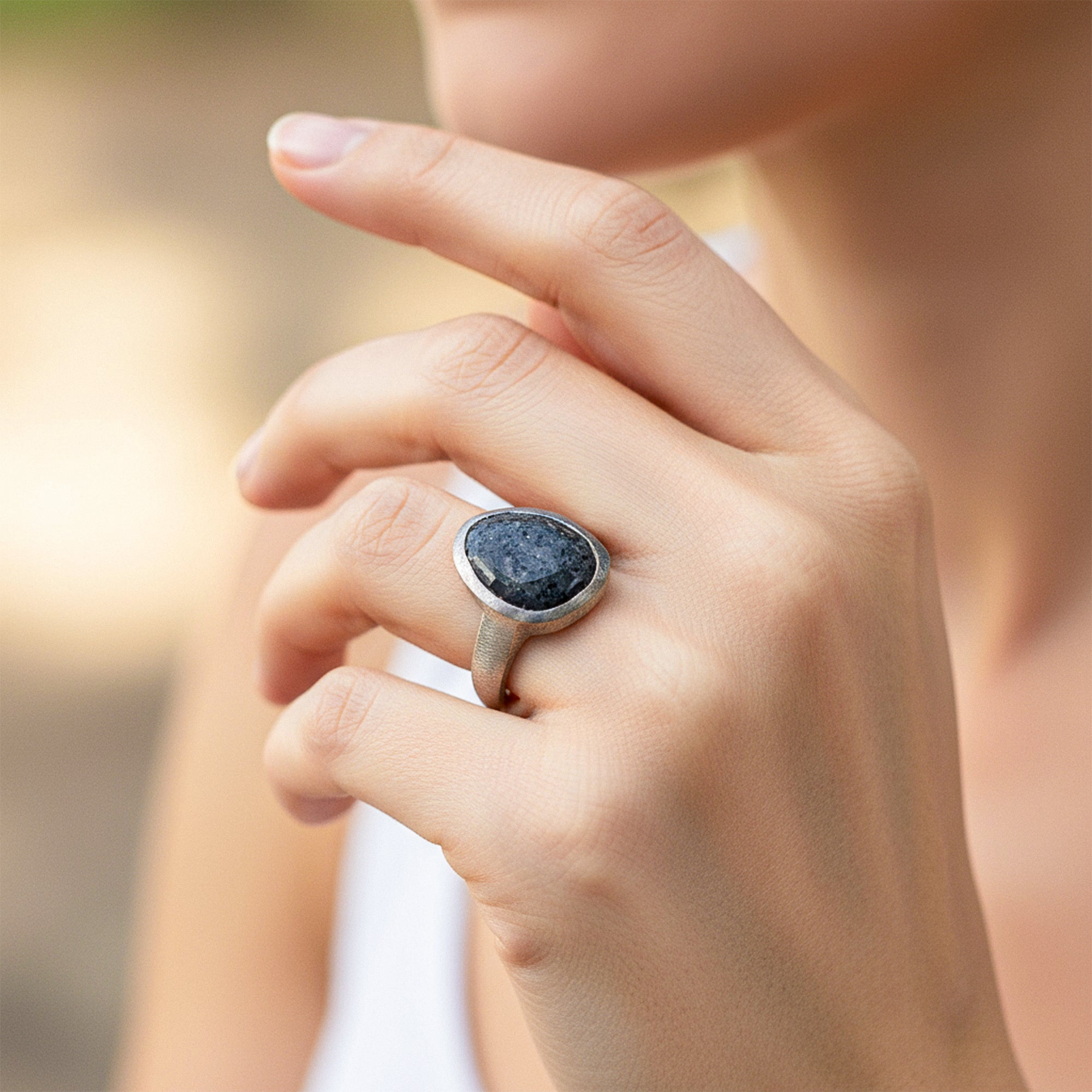 خاتم الليل الداكن - كوارتز دروزي أسود