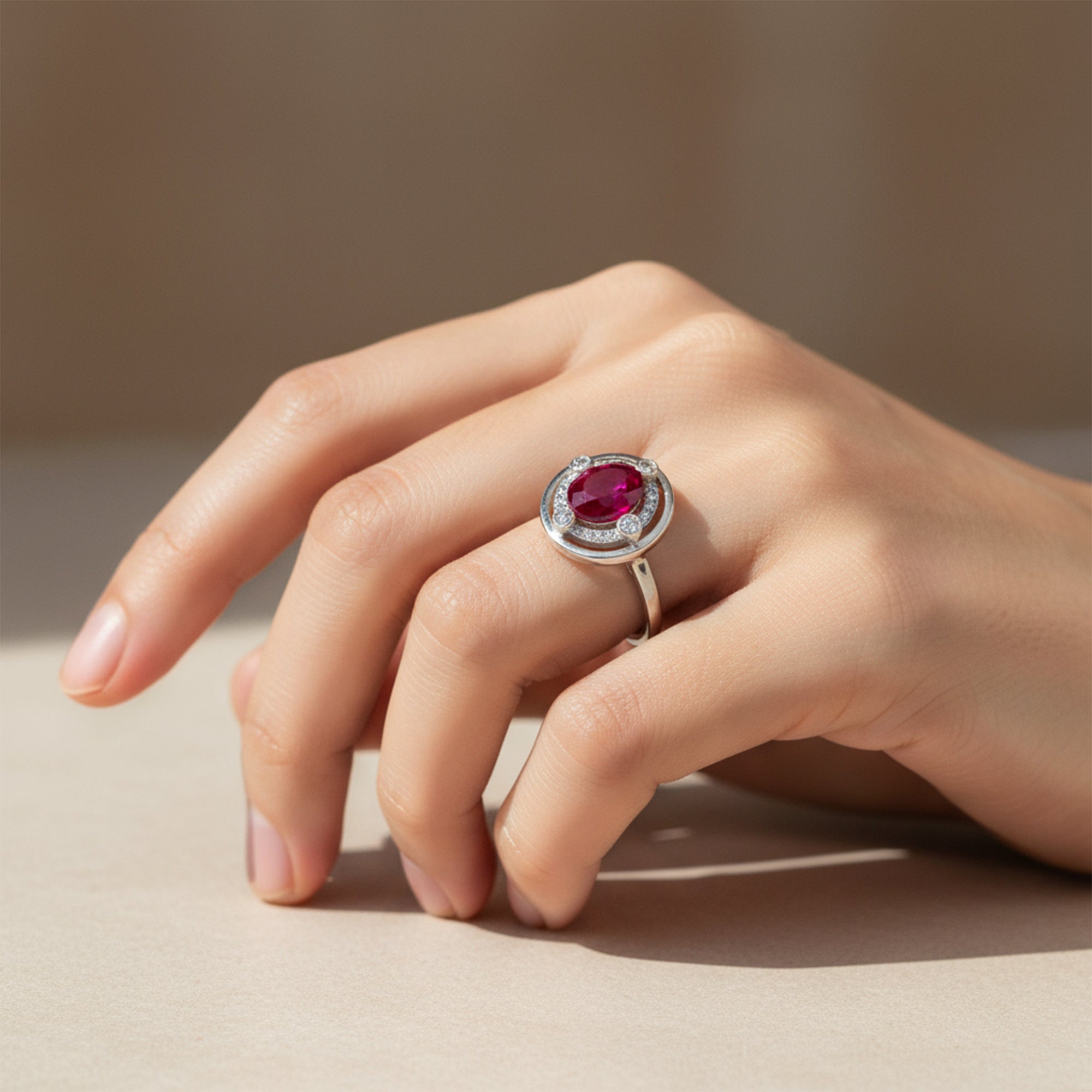 خاتم أيقوني - جارنت أحمر