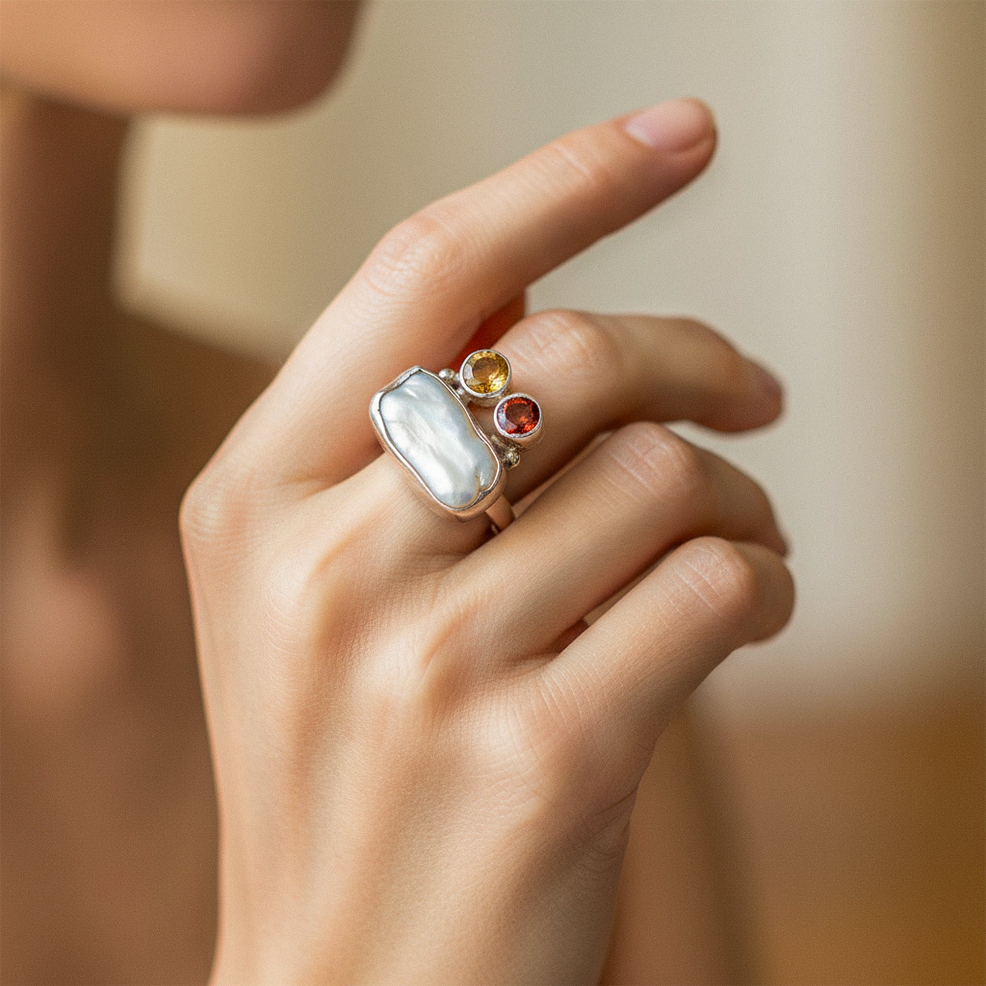 خاتم زهرة الجوهرة - همسات الأحجار